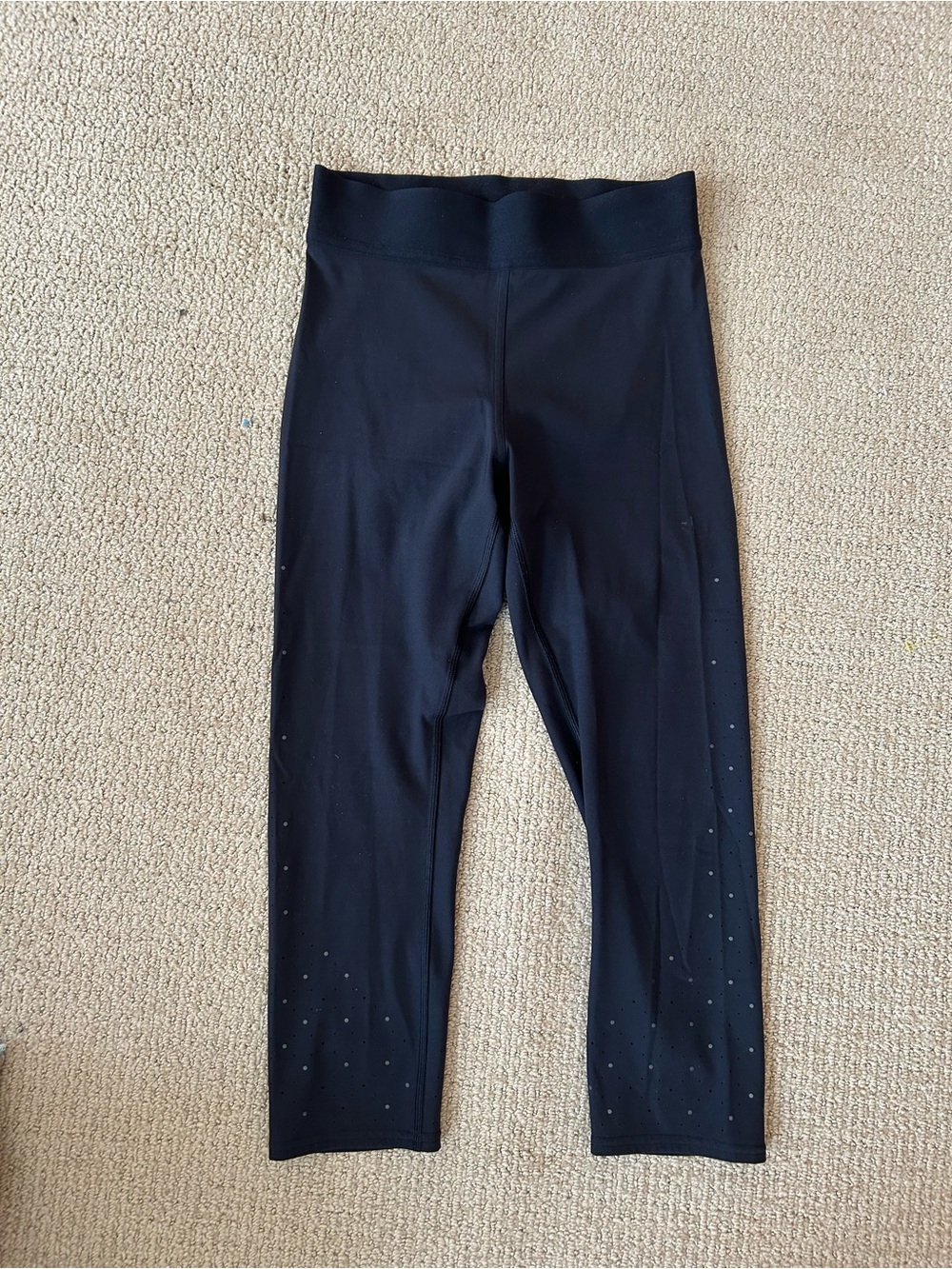 SOUL CYCLE Lululemon tights, awesome fit with elastic waist, reflective details